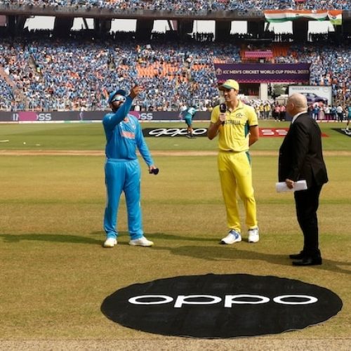 Australia to bowl against India in World Cup final