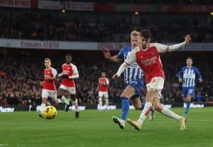 Read more about the article Arsenal edge Brighton to go top of EPL table