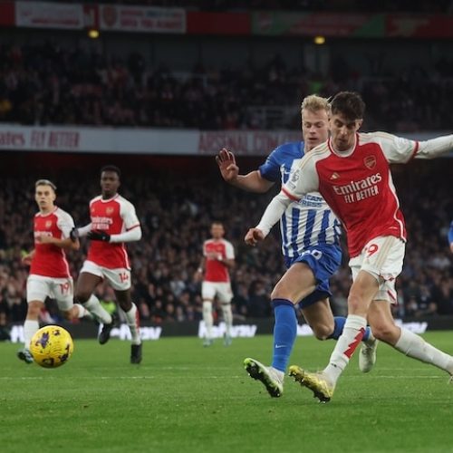 Arsenal edge Brighton to go top of EPL table