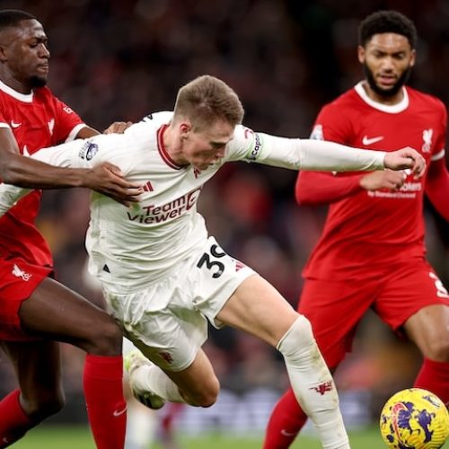 Liverpool miss chance to go top after Man Utd draw at Anfield