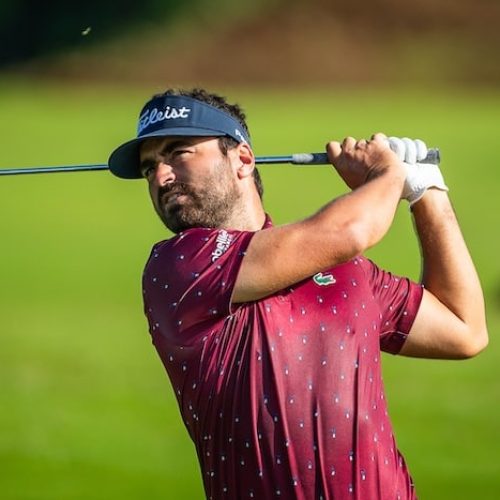 Rozner sends a message with 62 to lead AfrAsia Bank Mauritius Open
