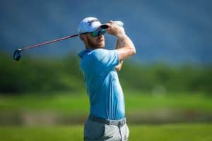 Read more about the article Söderberg cashes in on tricky day at AfrAsia Bank Mauritius Open