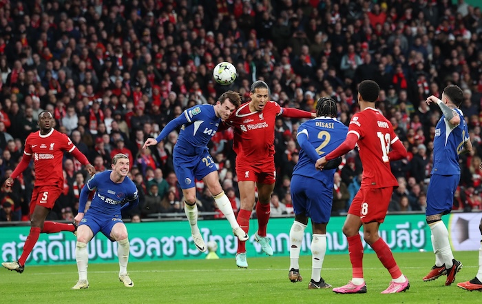 You are currently viewing Liverpool win EFL Cup after Van Dijk extra-time header