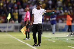 Read more about the article Mokwena not happy with Sundowns and ref after Pirates draw