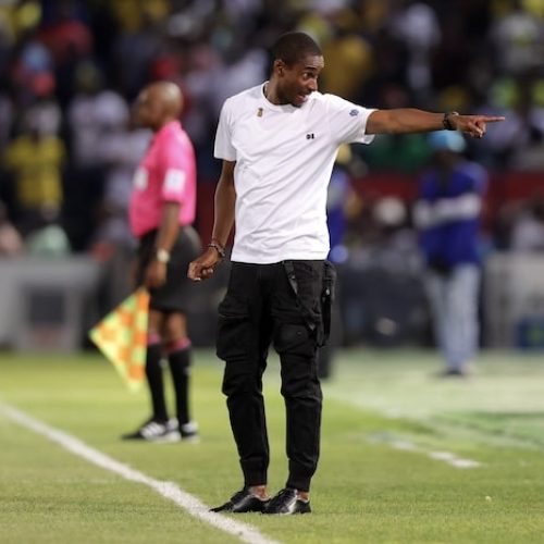 Mokwena not happy with Sundowns and ref after Pirates draw
