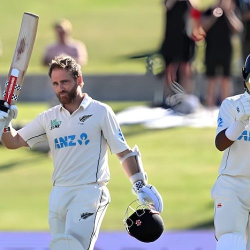 Williamson hits second century as Kiwis dominate Proteas