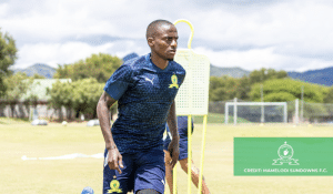 Read more about the article Watch: Thembinkosi Lorch’s first training session at Sundowns