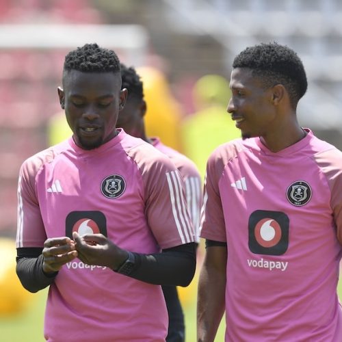 Orlando Pirates gear of for Cape Town Spurs clash