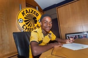 Read more about the article Teenage sensation Vilakazi signs long-term deal with Chiefs