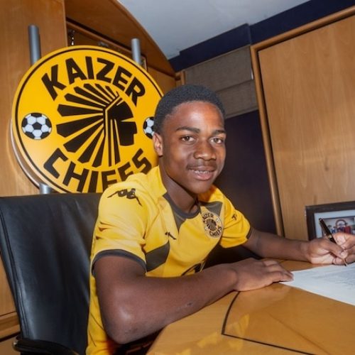 Teenage sensation Vilakazi signs long-term deal with Chiefs