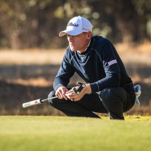 Viljoen flies high with albatross to lead Mopani Zambia Open