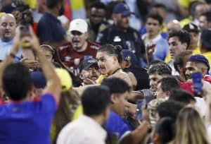 Read more about the article Darwin Nunez involved in brawl with fans after Uruguay clash