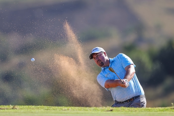 You are currently viewing Hot putter carries Ahlers to lead in SunBet Challenge Wild Coast