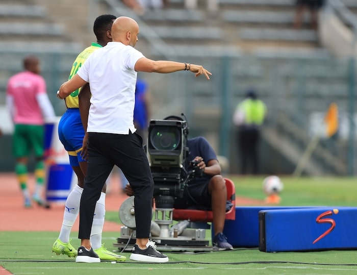 You are currently viewing Cardoso explains Shalulile’s omission from starting XI