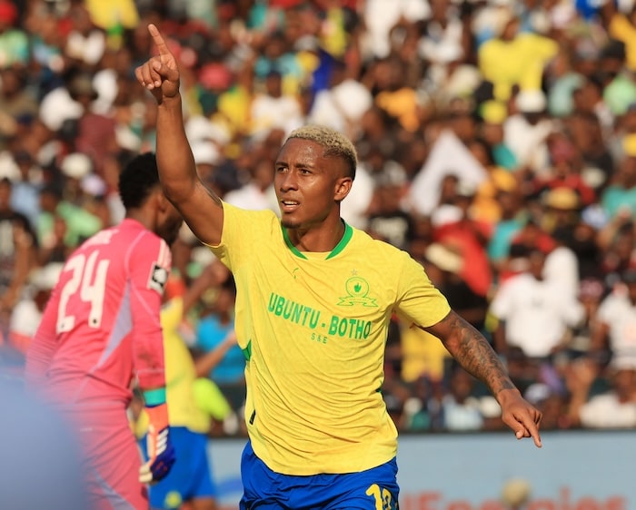You are currently viewing Who will catch Lucas Ribeiro Costa in Golden Boot Race?