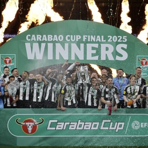Newcastle beat Liverpool to end 56-year trophy drought