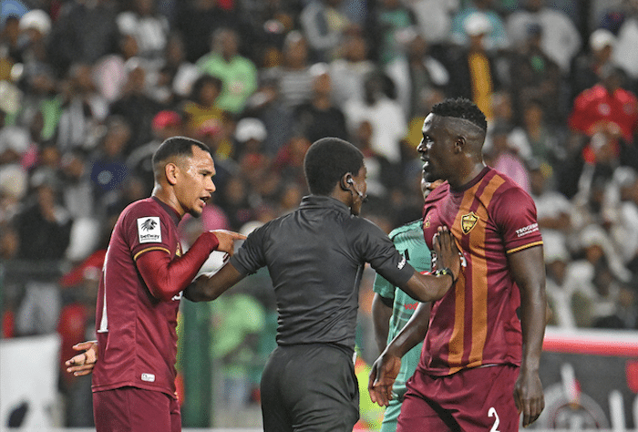 You are currently viewing Was Onyango’s challenge on Mabasa a red card offence?