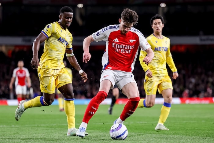You are currently viewing Liverpool close in on title after Arsenal draw