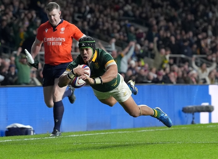 You are currently viewing Rugby icon Cheslin Kolbe joins THIRSTI in new partnership