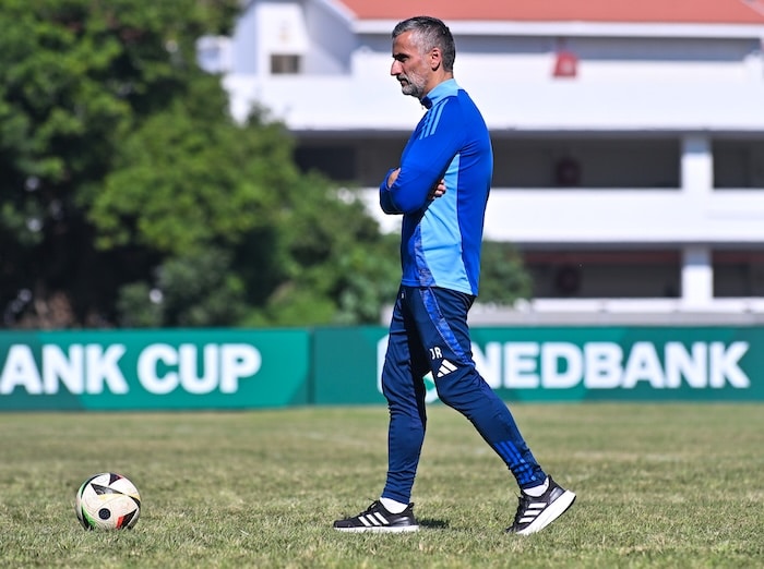 You are currently viewing Jose Riveiro set for early Orlando Pirates release