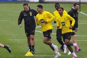 Read more about the article Gallery: Jobe Bellingham’s first training session with Dortmund