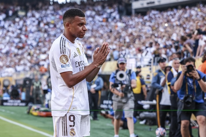 You are currently viewing Real edge Dortmund to reach Club WC semis