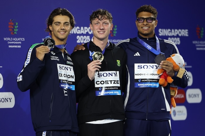 You are currently viewing Pieter Coetze wins first gold medal at World Championship