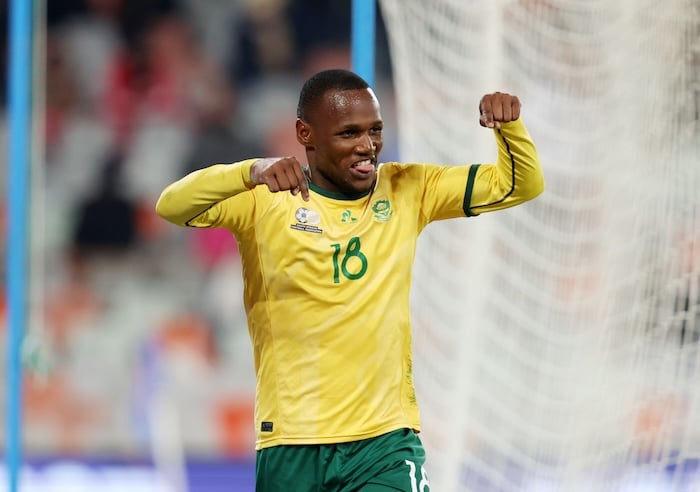 You are currently viewing Pirates strengthen squad by acquiring Kamogelo Sebelebele
