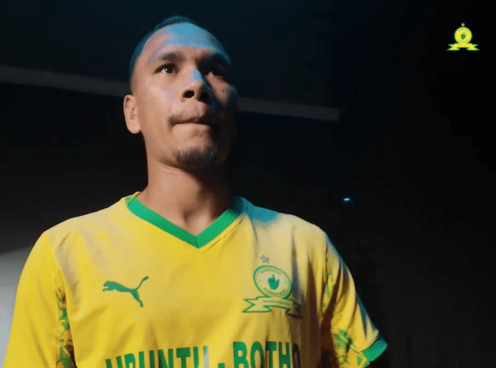 You are currently viewing First look at Fawaaz Basadien in Sundowns colours