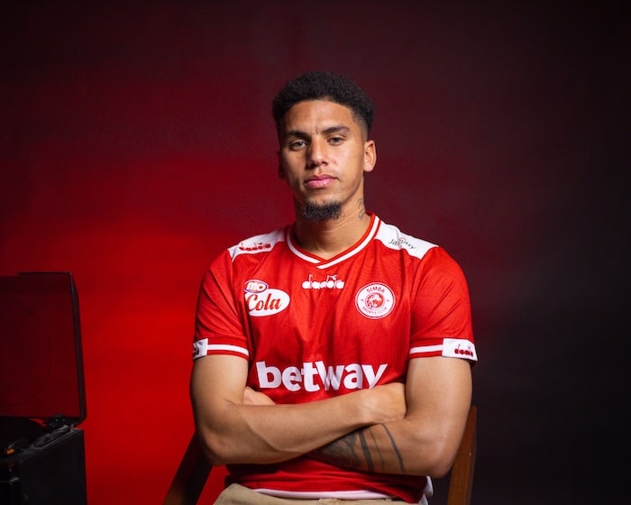 You are currently viewing De Reuck completes move to Simba SC