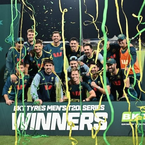 Maxwell guides Australia to series win over South Africa