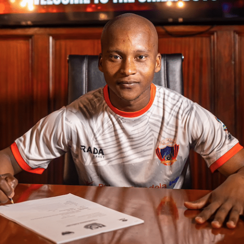 Tshobeni becomes latest signing at Chippa