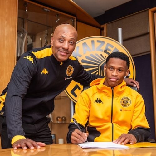 Chiefs finally complete move for Asanele Velebayi