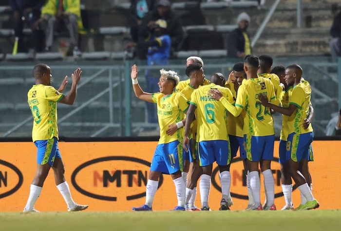 You are currently viewing Sundowns cruise into MTN8 semis