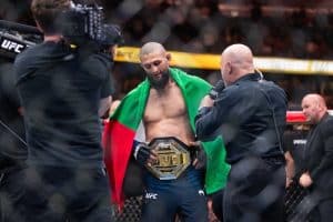 Read more about the article Gallery: Chimaev dominates Du Plessis to win UFC Middleweight title