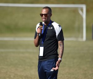 Read more about the article Mhlongo shares his for prediction MTN8 final