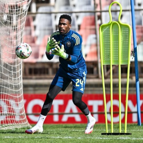 Broos Explains Chaine’s Surprise Omission from Bafana Squad