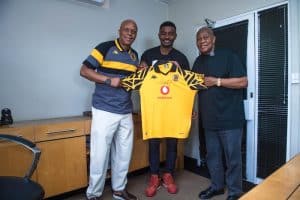 Read more about the article WATCH: Ex-Chelsea star visit Chiefs Village