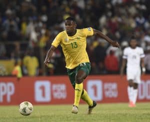 Read more about the article Yaya Sithole pens new deal at CD Tondela
