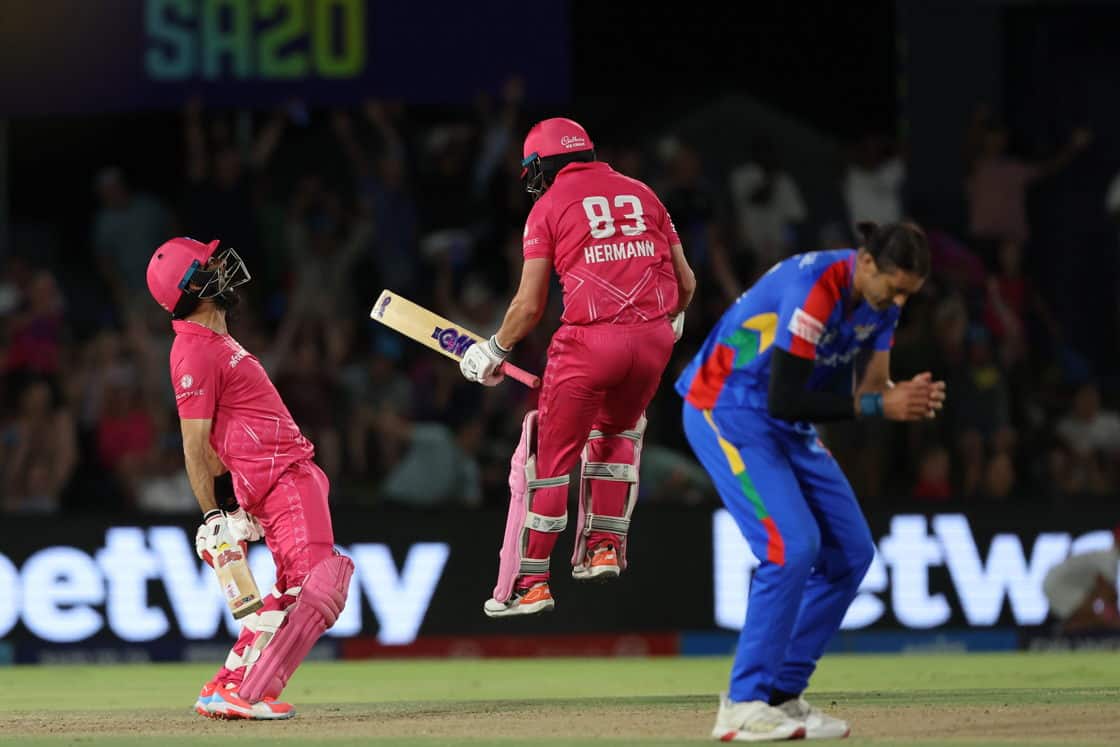 You are currently viewing Sikandar Raza shines as Paarl Royals win last-ball thriller