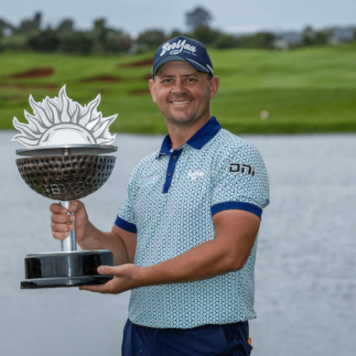 Van Tonder muscles his way to victory on Courier Guy Playoffs series