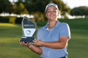Read more about the article Birdie blitz carries Venter to Platinum Ladies Open title
