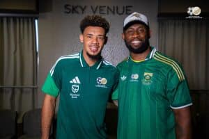 Read more about the article Siya Shows Support with Visit to Bafana Camp Ahead of Panama Clash