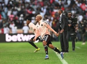 Read more about the article Appollis Salutes Teammates After Title Triumph
