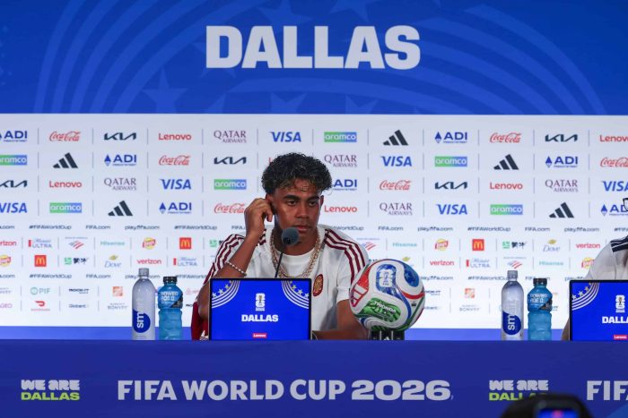 You are currently viewing Lamine Yamal Unfazed by Pressure Ahead of France Showdown