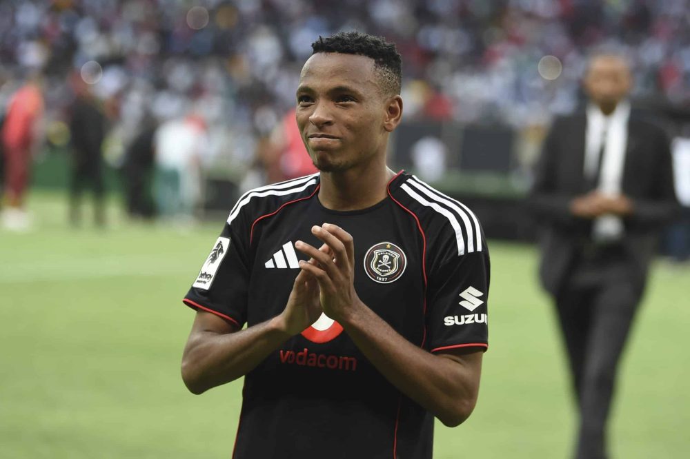 You are currently viewing Relebohile Mofokeng Wins Big at PSL Awards