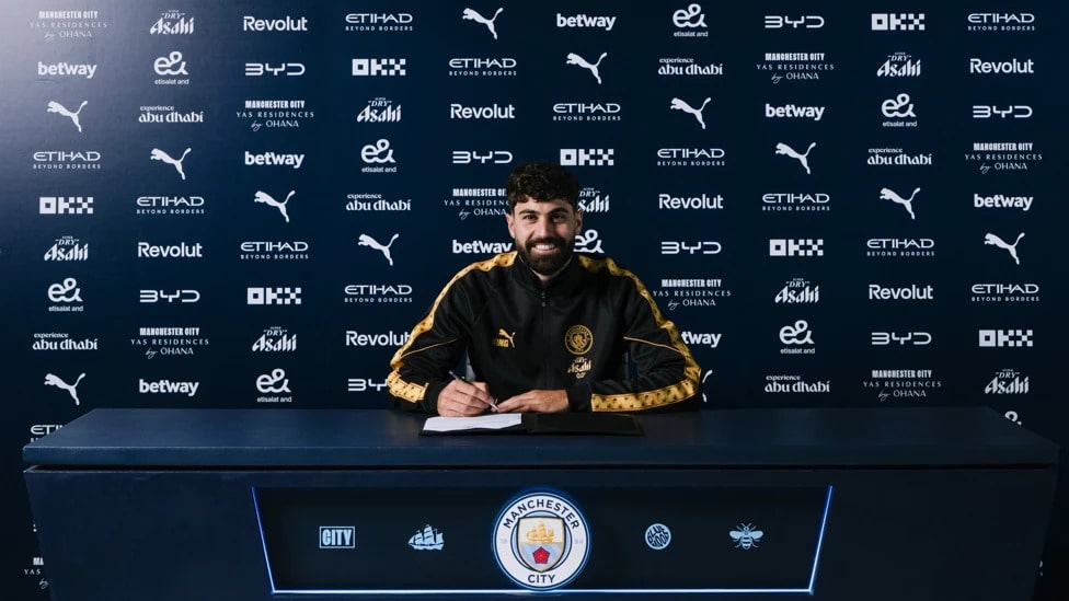 You are currently viewing Gvardiol Pens New Deal at Man City