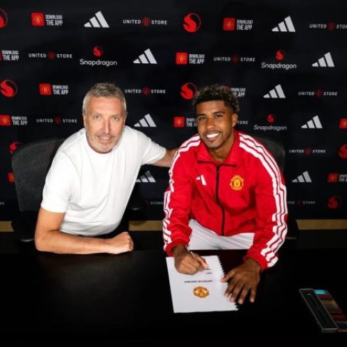 Man Utd complete £50m move for Santos from Chelsea