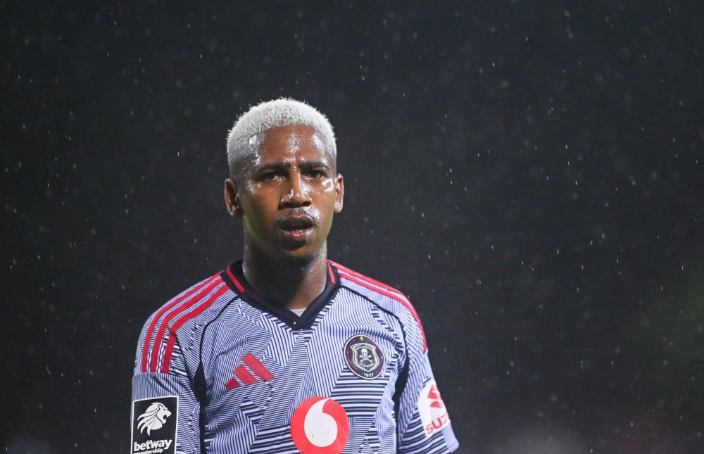 You are currently viewing Orlando Pirates Bid Farewell to Deano van Rooyen