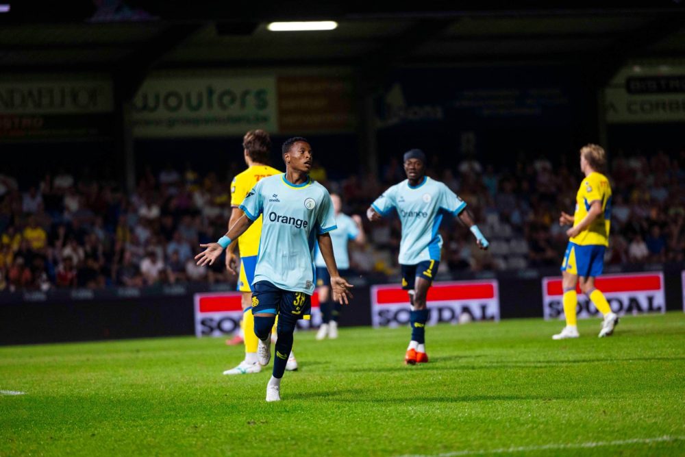 You are currently viewing Mofokeng Marks Royale Union Debut with Stunning First Goal